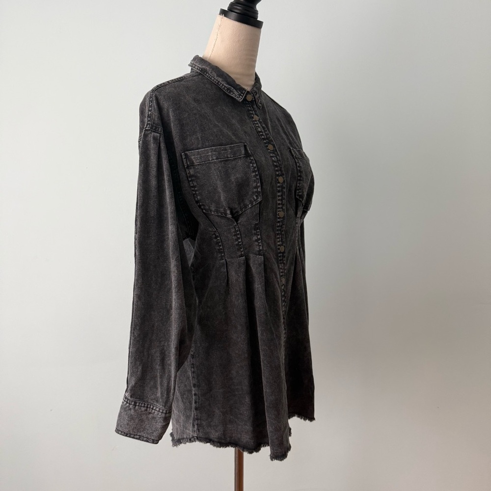🖤 HYFVE Acid Wash Cotton Shirt Dress Pleated Waist Snap Front Medium🖤 - Picture 11 of 15